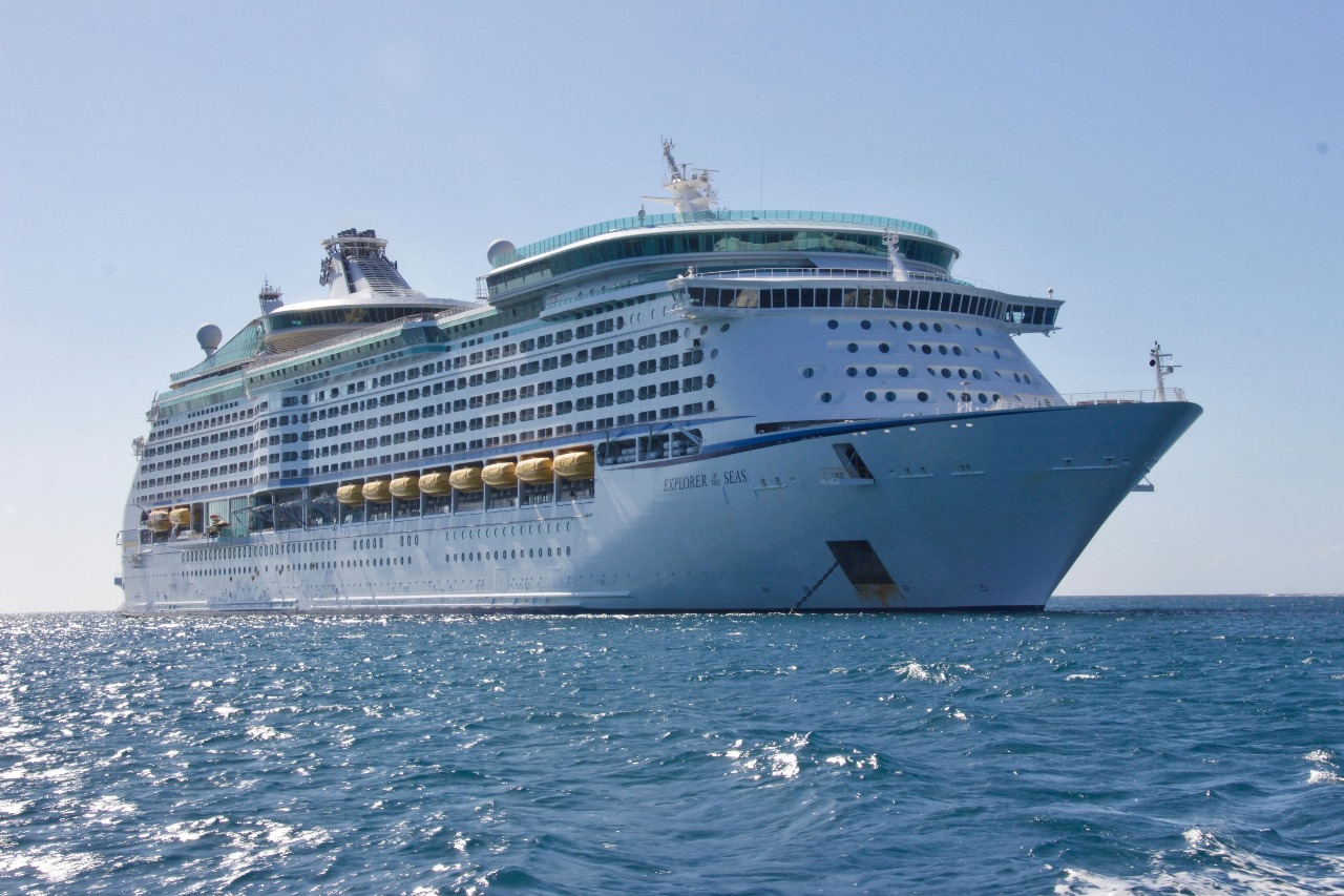 carnival cruise travel agent
