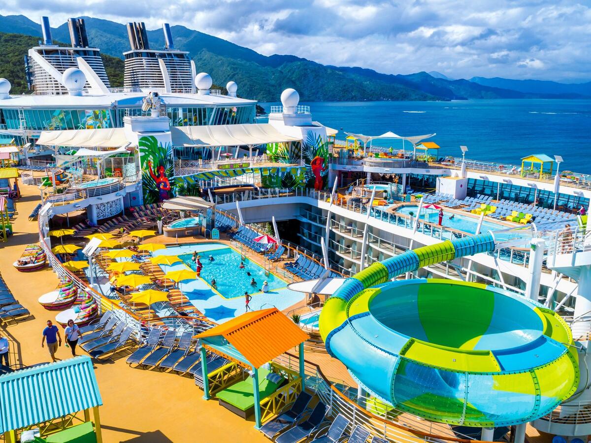 Enjoy a perfect Weekend Cruise﻿ getaway with luxury services by Pharaohs Cruise﻿